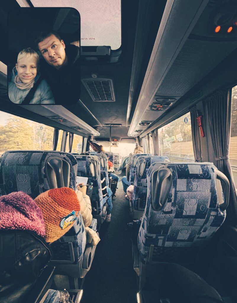 Road to Seidla Manor windmill